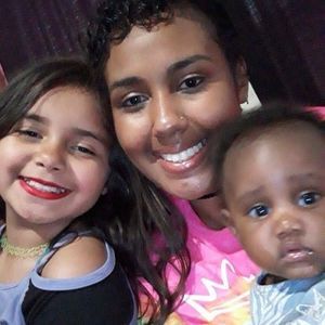 Meet your Posher, Luzmigdalia